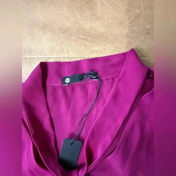 NWT REVOLVE Krisa Pink Tie Front Blouse Women’s Size XS 100% Polyester - Picture 3 of 10